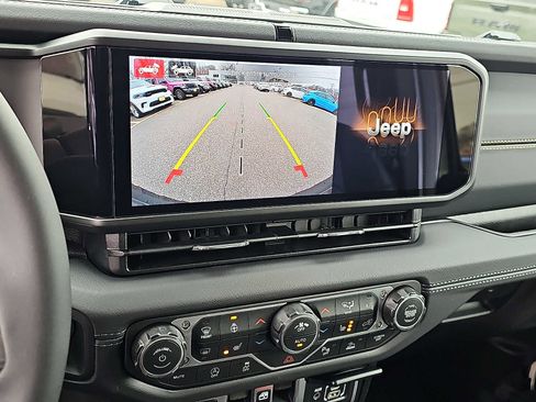 New 2026 Jeep Wrangler Unlimited Sahara AWD/4WD image 13