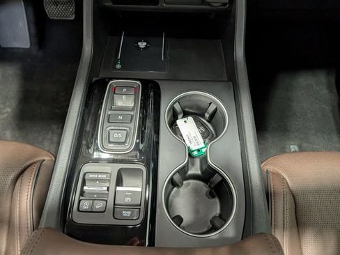 Used 2023 Honda Pilot Elite image 25