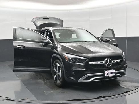 Used 2025 Mercedes-Benz GLA 250 4MATIC image 56