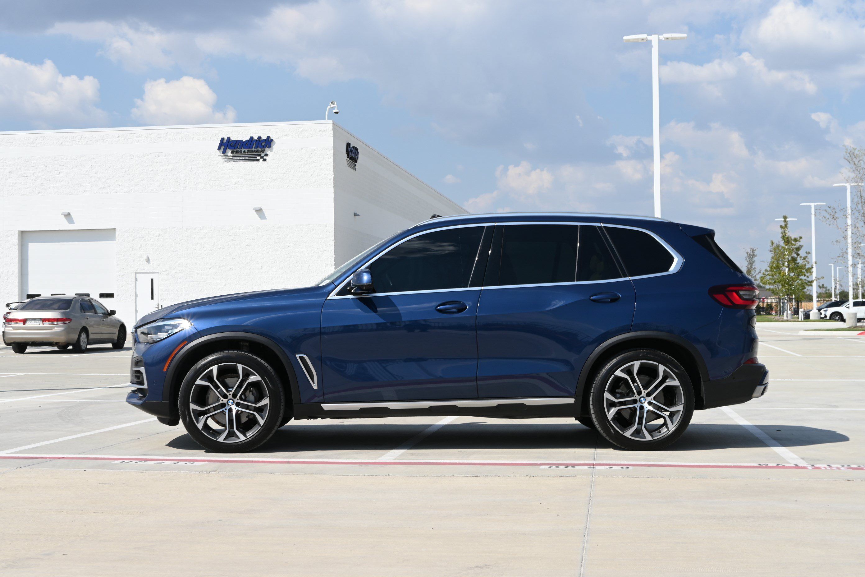 Used 2022 BMW X5 sDrive40i w/ Premium Package RWD image 6