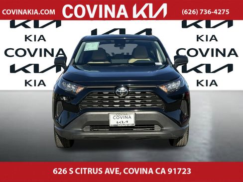 Used 2022 Toyota RAV4 LE image 3