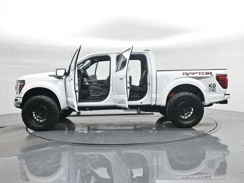 Used 2025 Ford F150 Raptor AWD/4WD image 39
