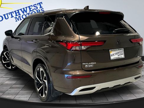 Used 2024 Mitsubishi Outlander SEL AWD/4WD image 5