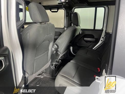 Used 2021 Jeep Wrangler Unlimited Sport AWD/4WD image 17