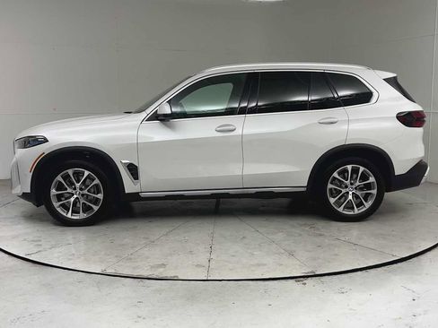 Used 2026 BMW X5 xDrive40i w/ Premium Package AWD/4WD image 5
