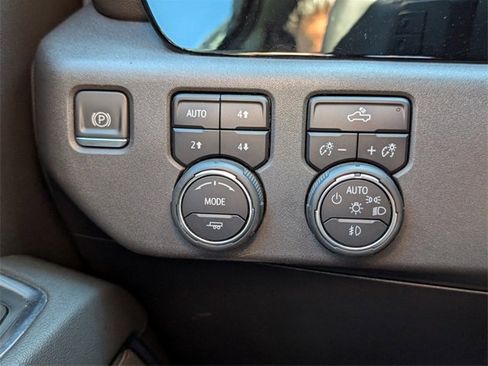 Certified 2023 Chevrolet Silverado 1500 LT Trail Boss image 24