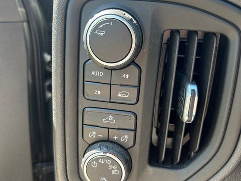 Used 2021 Chevrolet Silverado 1500 Custom AWD/4WD image 14