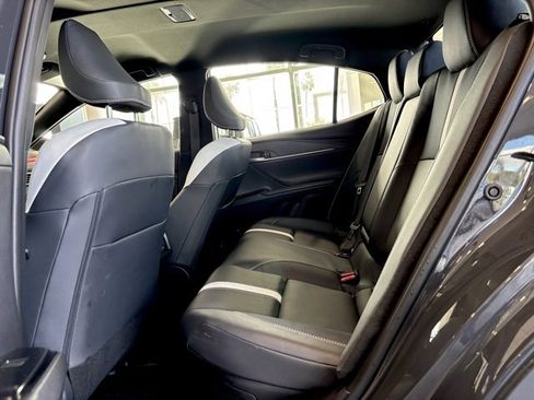 Used 2025 Toyota Camry SE image 27