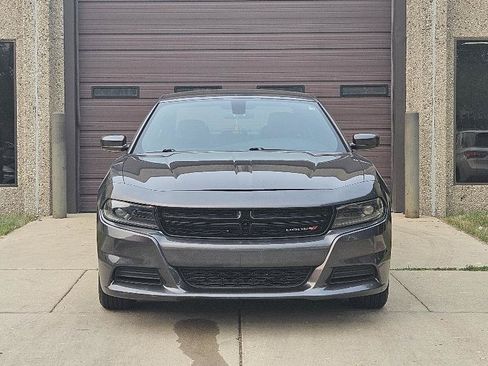 Used 2022 Dodge Charger SXT w/ Leather Interior Group RWD image 2