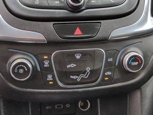 Used 2020 Chevrolet Equinox LT w/ LPO, Floor Liner Package image 21