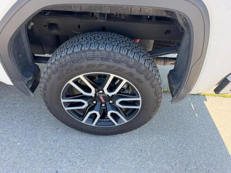 Used 2026 GMC Sierra 1500 AT4 w/ AT4 Premium Package AWD/4WD image 6