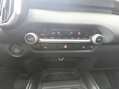 Used 2025 MAZDA CX-50 AWD 2.5 S w/ Premium Package image 17