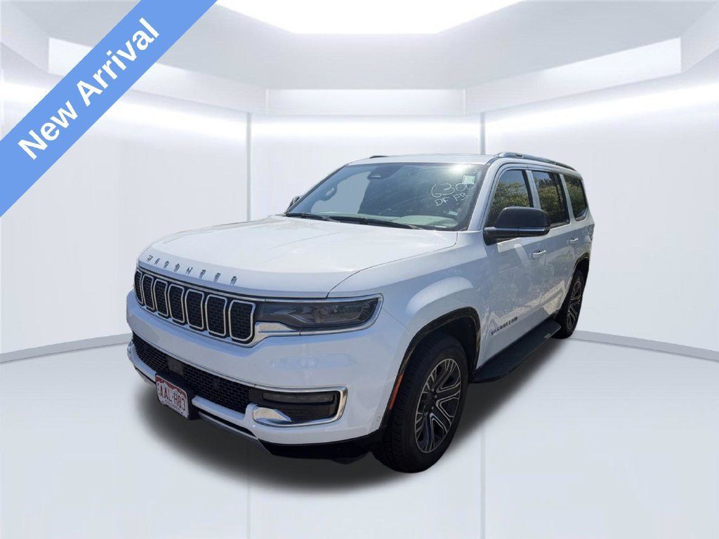 Used 2024 Jeep Wagoneer Series II w/ Flexible Seating Group AWD/4WD image 1