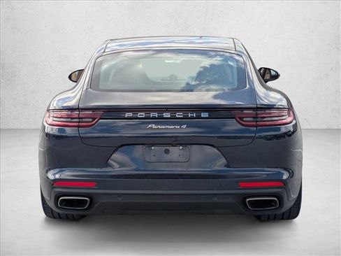 Used 2020 Porsche Panamera 4 image 6