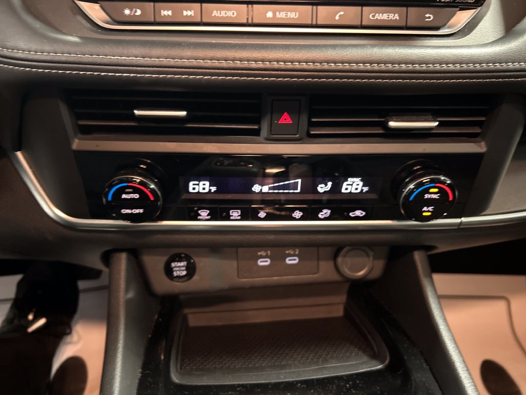 Used 2025 Nissan Rogue SV AWD/4WD image 17