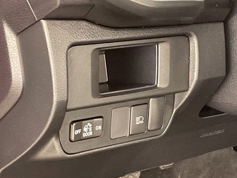 Used 2019 Toyota Tacoma SR w/ SR Convenience Package AWD/4WD image 12
