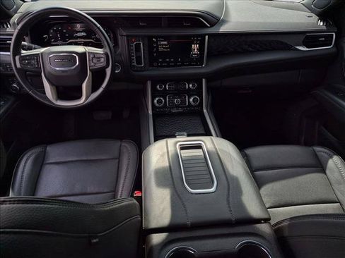 Used 2023 GMC Yukon XL Denali AWD/4WD image 19