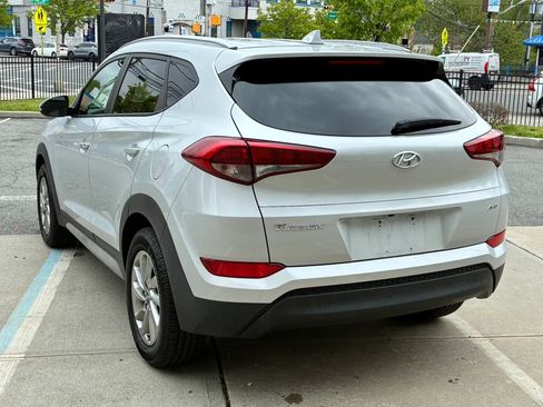 Used 2018 Hyundai Tucson SEL Plus AWD/4WD image 3