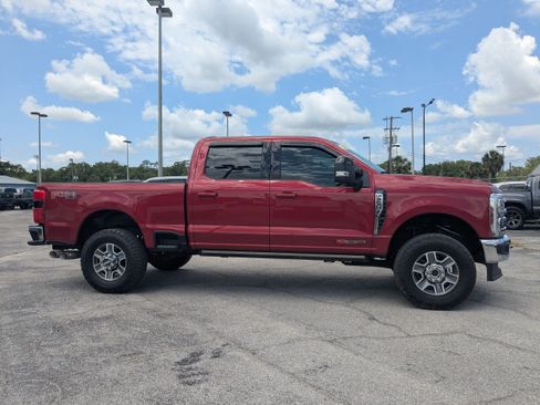 Used 2024 Ford F250 Lariat w/ Lariat Ultimate Package AWD/4WD image 3