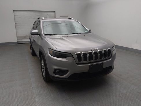 Used 2019 Jeep Cherokee Latitude Plus w/ Cold Weather Group image 14