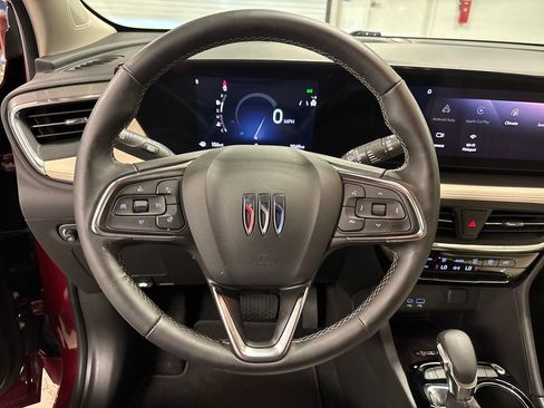 Used 2025 Buick Encore GX Avenir w/ Avenir Technology Package image 31