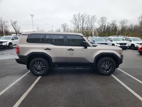 Used 2025 Toyota Land Cruiser 1958 image 9