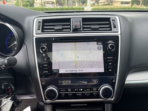 Used 2019 Subaru Outback 2.5i Premium image 27