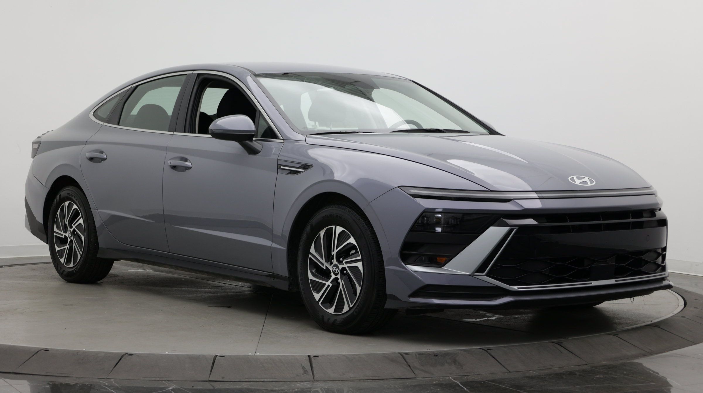 Used 2026 Hyundai Sonata Blue FWD image 3
