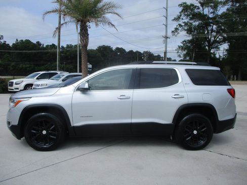 Used 2017 GMC Acadia SLT FWD image 17
