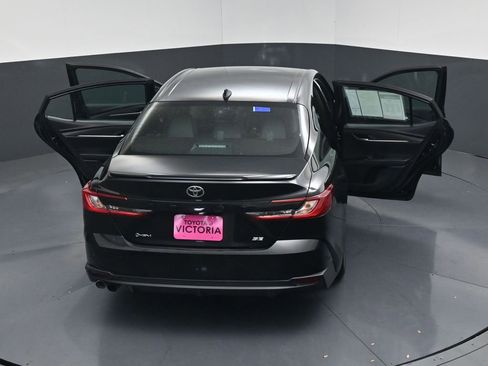 Used 2025 Toyota Camry SE FWD image 22