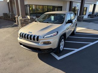 Used 2014 Jeep Cherokee Sport w/ Cold Weather Group video 2