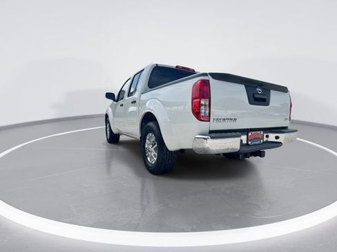 Used 2019 Nissan Frontier SV RWD image 7