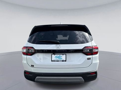 Certified 2024 Honda Pilot EX-L image 5