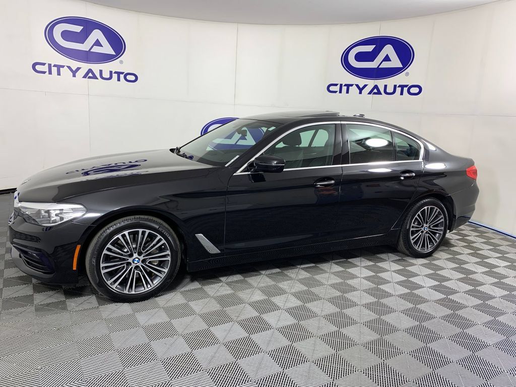 Used 2018 BMW 530i xDrive AWD/4WD image 6