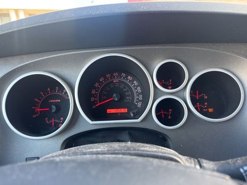 Used 2017 Toyota Sequoia SR5 image 17