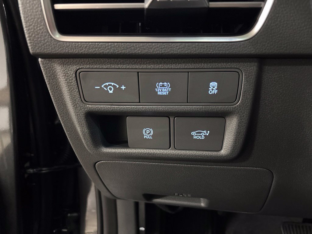 New 2026 Hyundai Sonata Limited FWD image 13