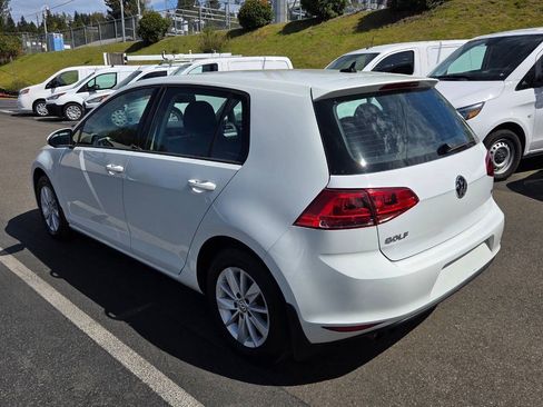 Used 2017 Volkswagen Golf S FWD image 5