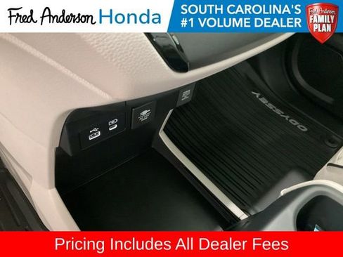 New 2026 Honda Odyssey Touring image 14