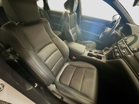 Used 2018 Honda Accord Sport image 31