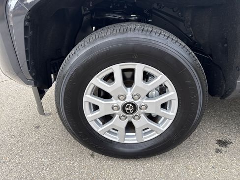 Used 2025 Toyota Tacoma SR5 image 11
