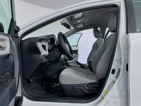 Used 2016 Toyota Corolla LE image 21