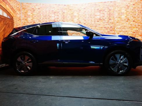 Certified 2025 Nissan Murano SL w/ Cargo Package AWD/4WD image 8