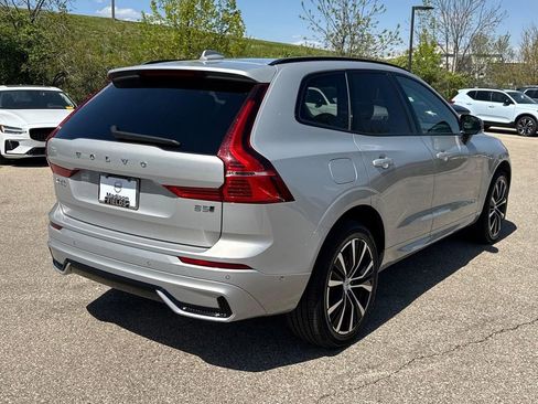 Certified 2025 Volvo XC60 B5 Plus AWD/4WD image 4