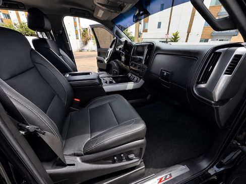 Used 2017 Chevrolet Silverado 2500 LTZ w/ Midnight Edition AWD/4WD image 19