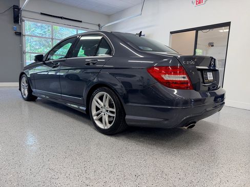 Used 2014 Mercedes-Benz C 250 Sedan image 5