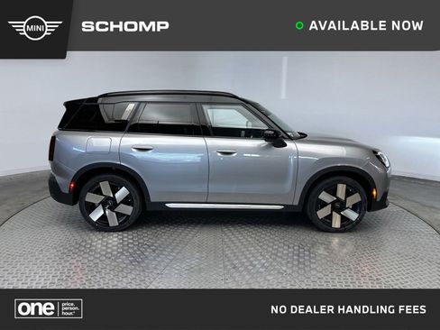 Used 2025 MINI Cooper Countryman S image 1