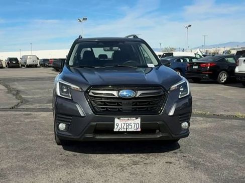 Used 2023 Subaru Forester Limited w/ Popular Package #2 AWD/4WD image 3