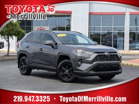 Used 2021 Toyota RAV4 XLE w/ Convenience Package AWD/4WD image 1