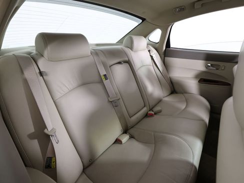 Used 2005 Buick LaCrosse CXL image 20