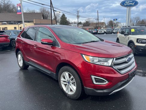 Used 2017 Ford Edge SEL w/ Equipment Group 201A image 3
